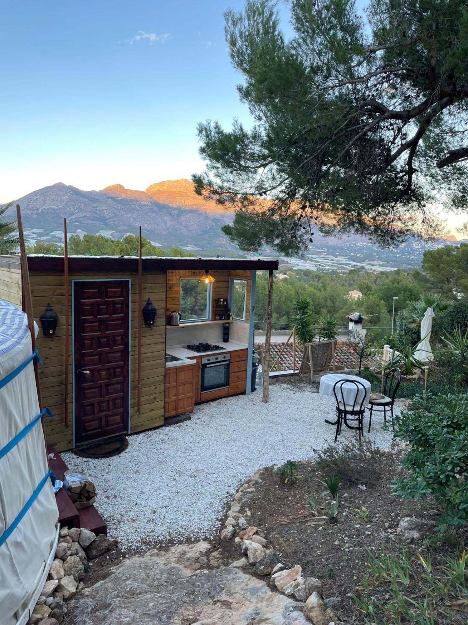 Yurt In La Nucia Met Zwembad Hotell Eksteriør bilde