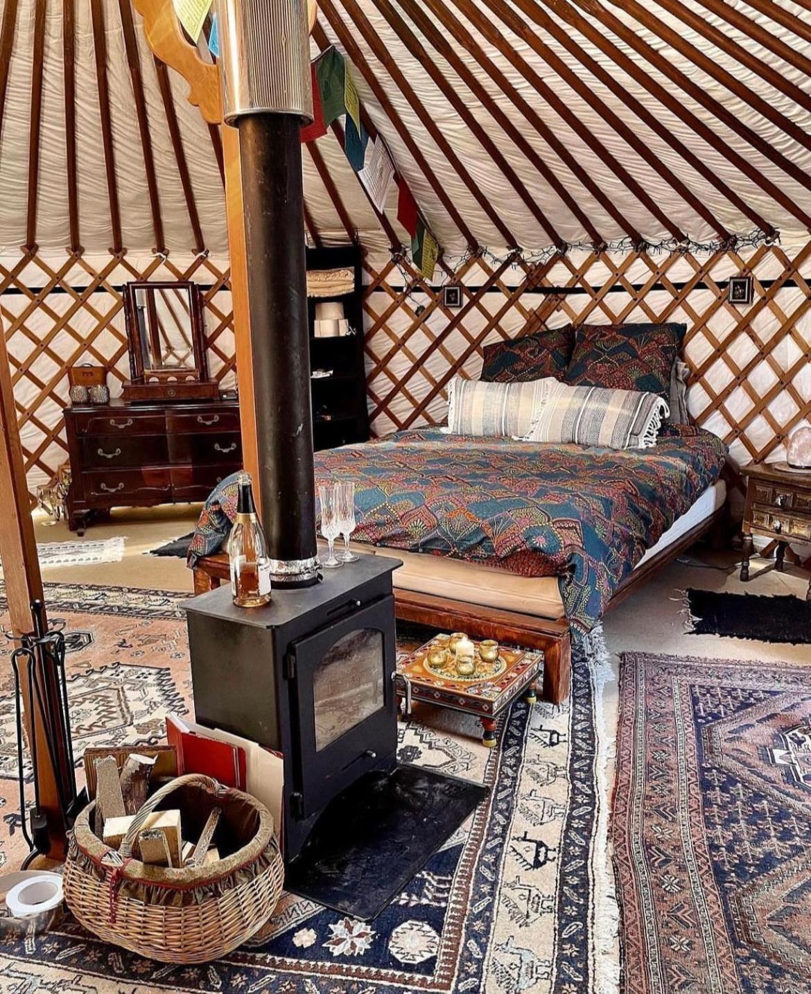 Yurt In La Nucia Met Zwembad Hotell Eksteriør bilde